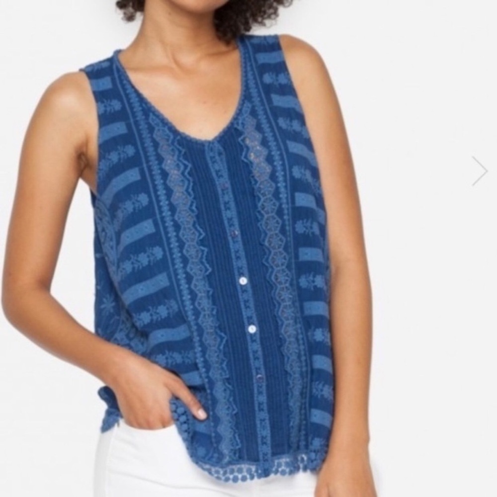 Johnny Wqs NYE Blue Crochet Lace Tank Top
